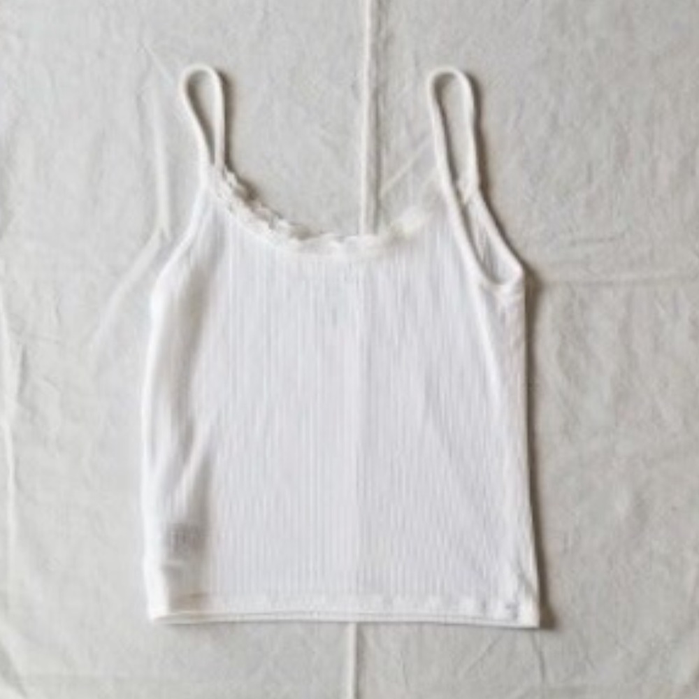 American eagle lace trim scoop neck camisole